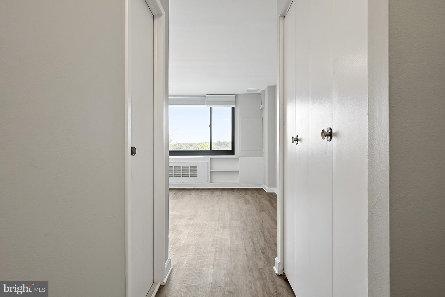 1011 Arlington Blvd #228 Property Photo 4