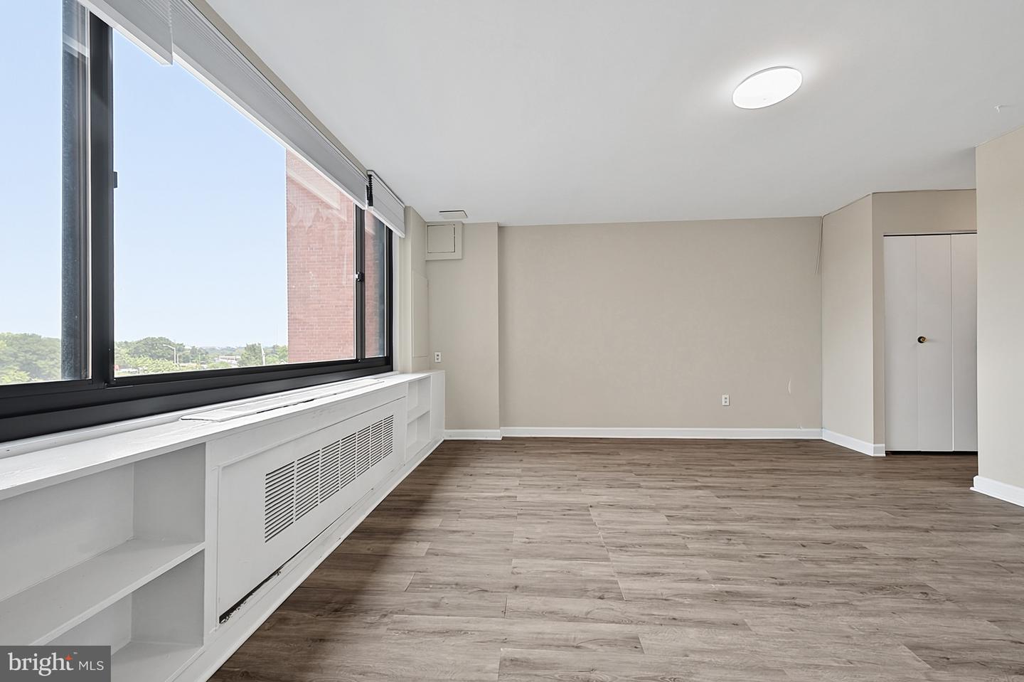 1011 Arlington Blvd #228 Property Photo 6