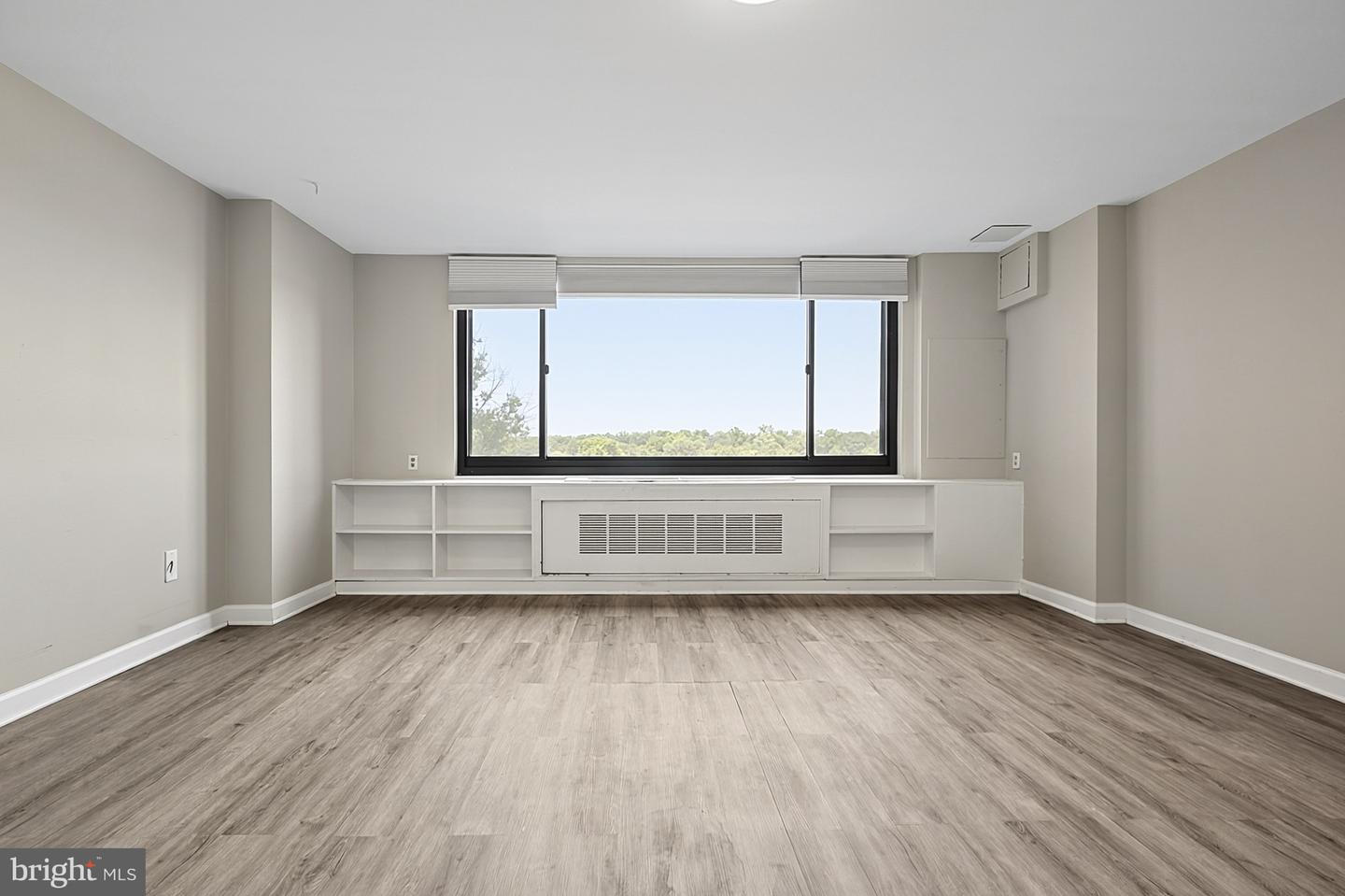 1011 Arlington Blvd #228 Property Photo 8