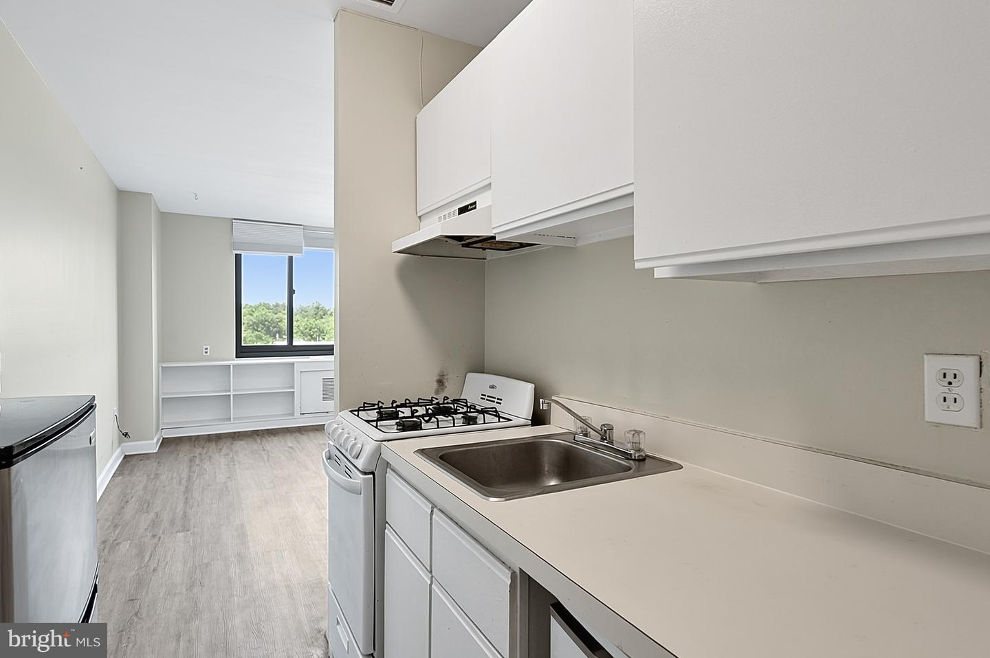 1011 Arlington Blvd #228 Property Photo 10