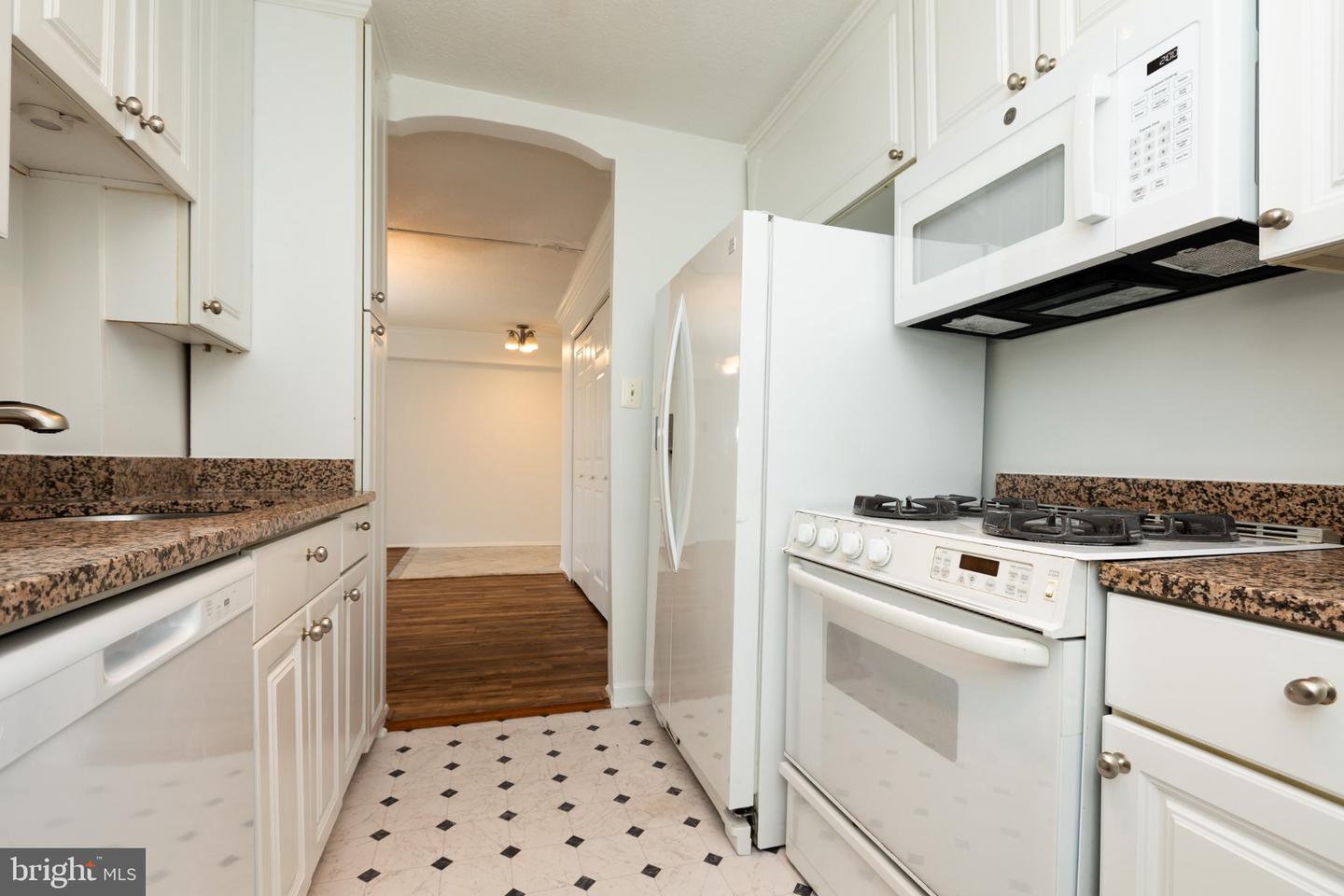 4600 S Four Mile Run Dr #1207 Property Photo 10