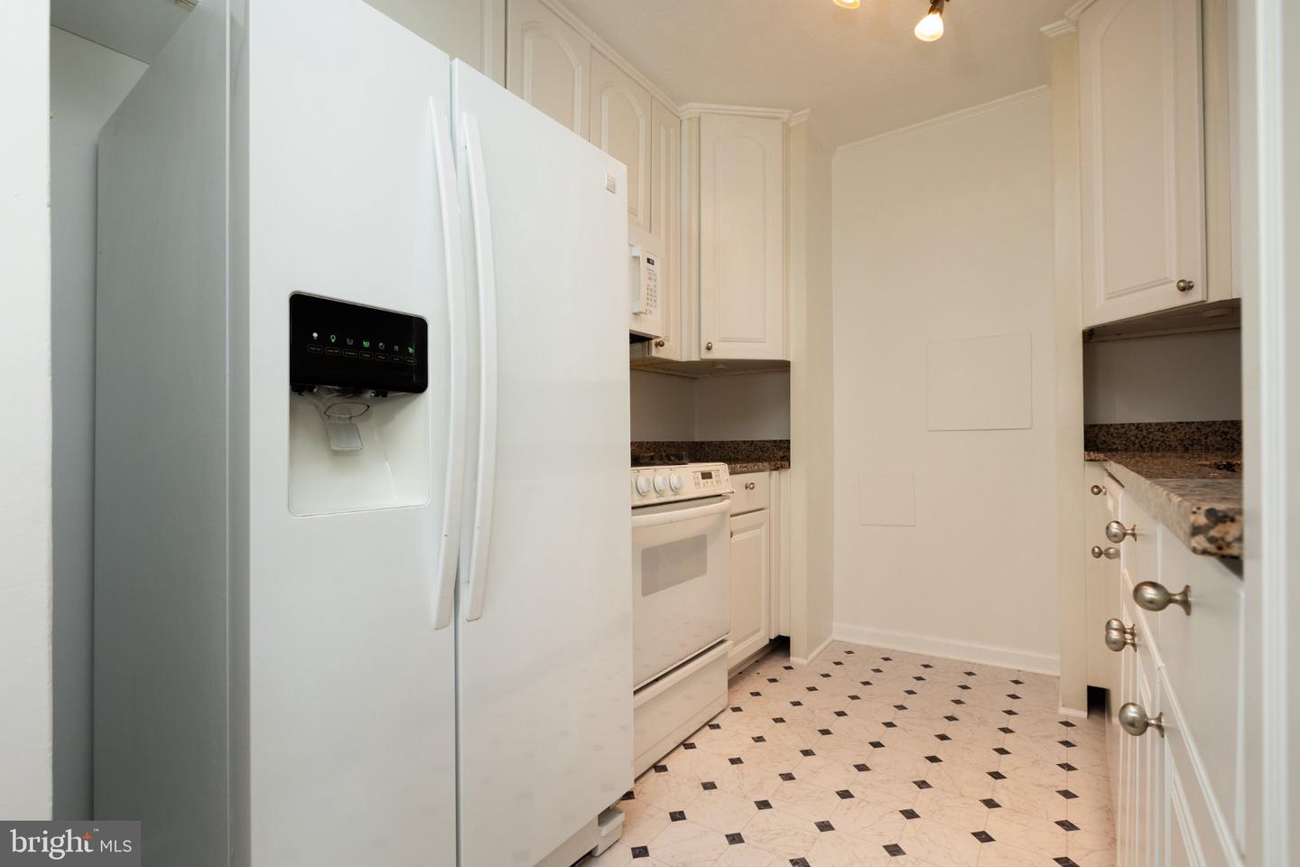 4600 S Four Mile Run Dr #1207 Property Photo 12