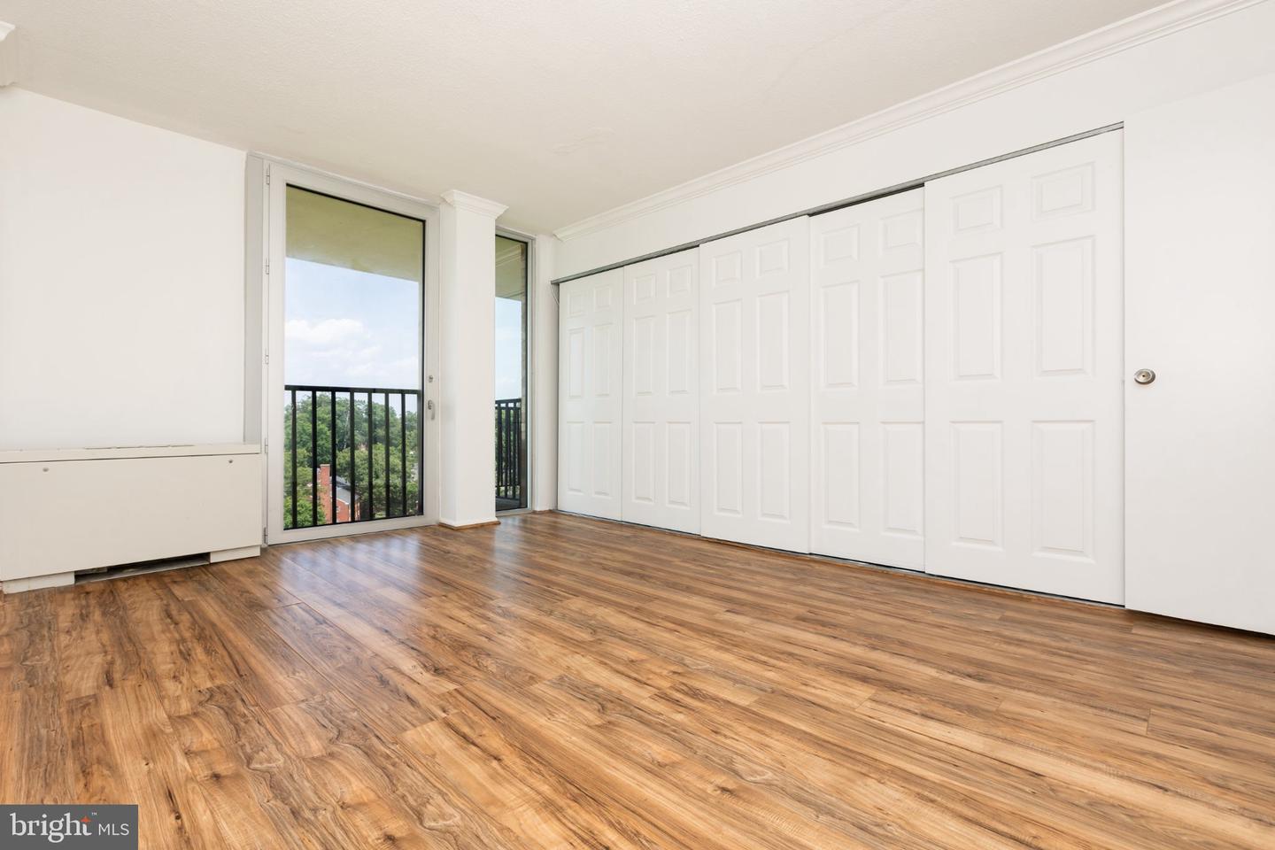 4600 S Four Mile Run Dr #1207 Property Photo 14
