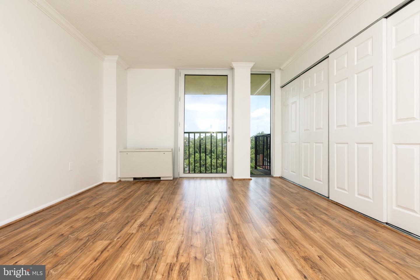4600 S Four Mile Run Dr #1207 Property Photo 15