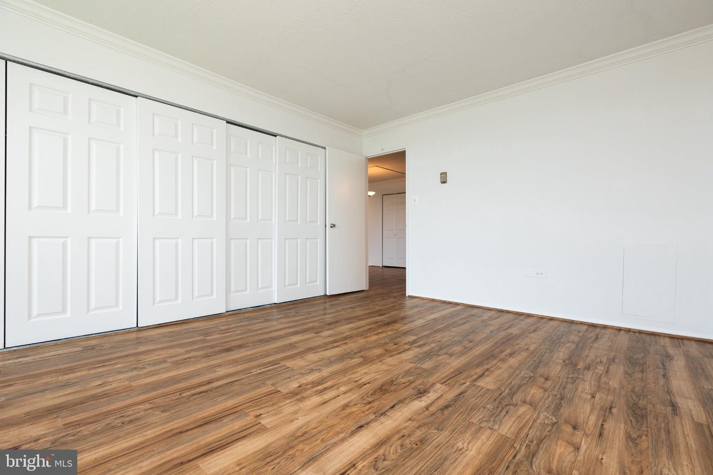 4600 S Four Mile Run Dr #1207 Property Photo 16