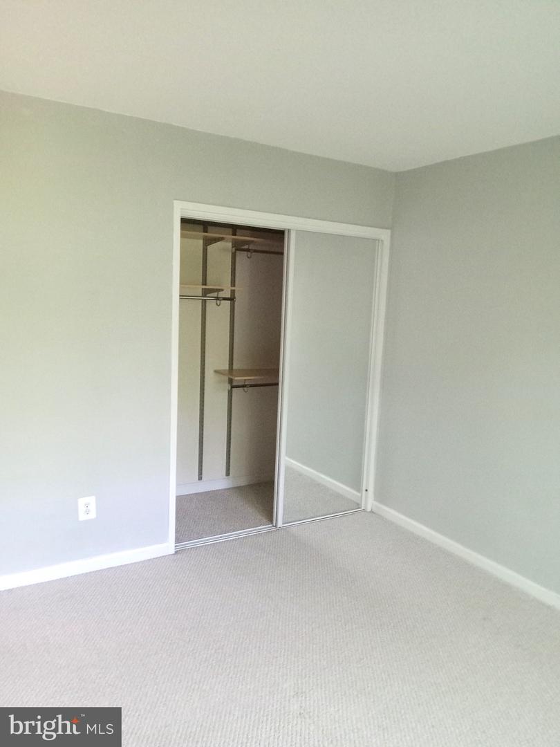 1730 Arlington Blvd #506 Property Photo 16