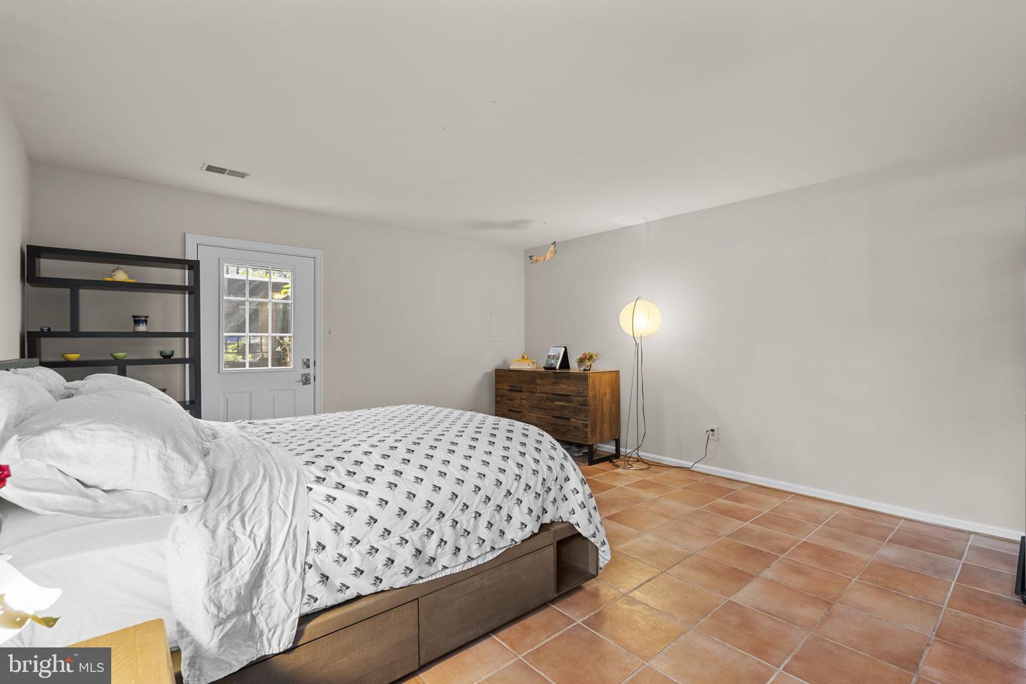 938 S Rolfe St Property Photo 36