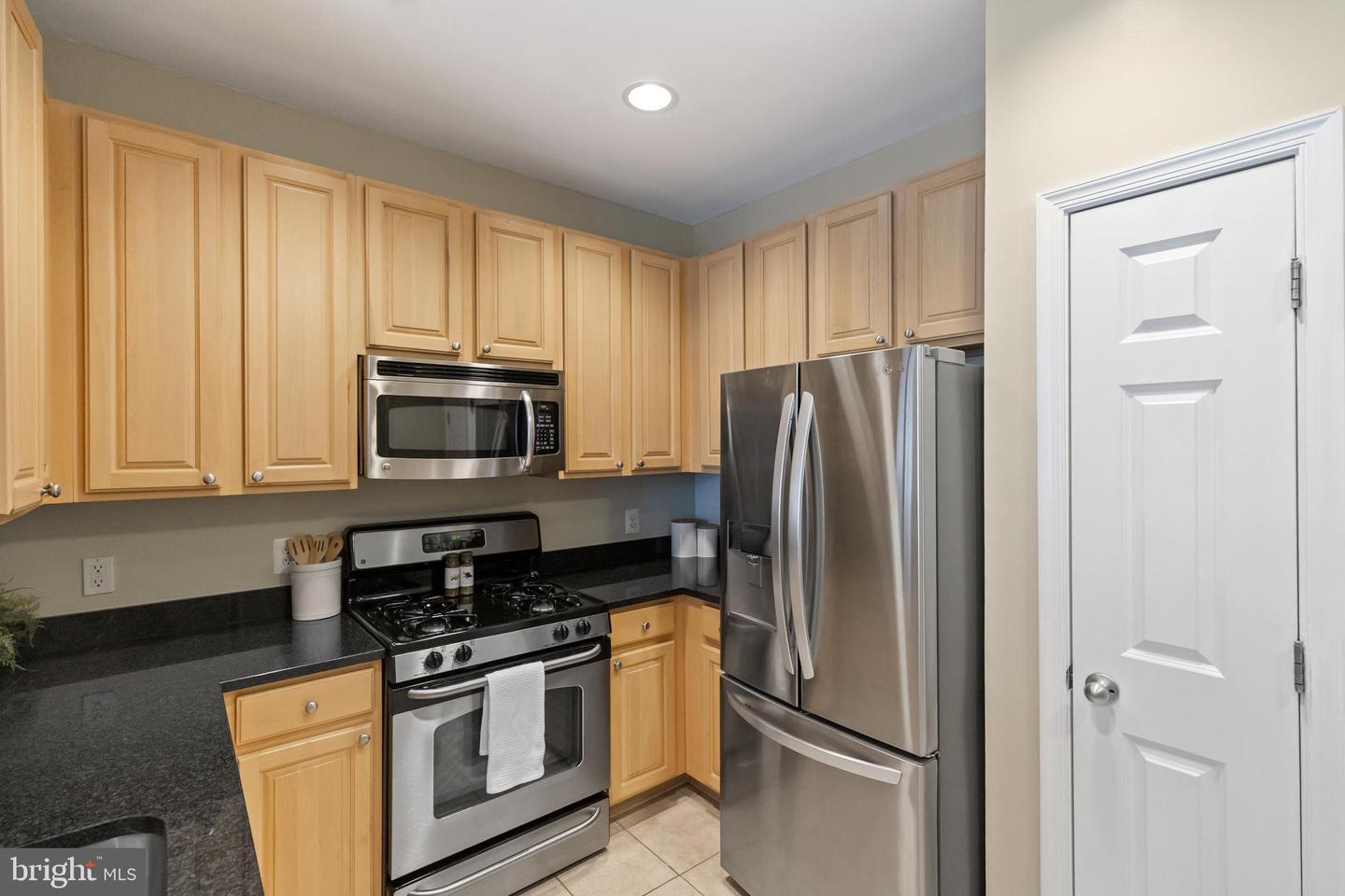 2465 Army Navy Dr #104 Property Photo 5