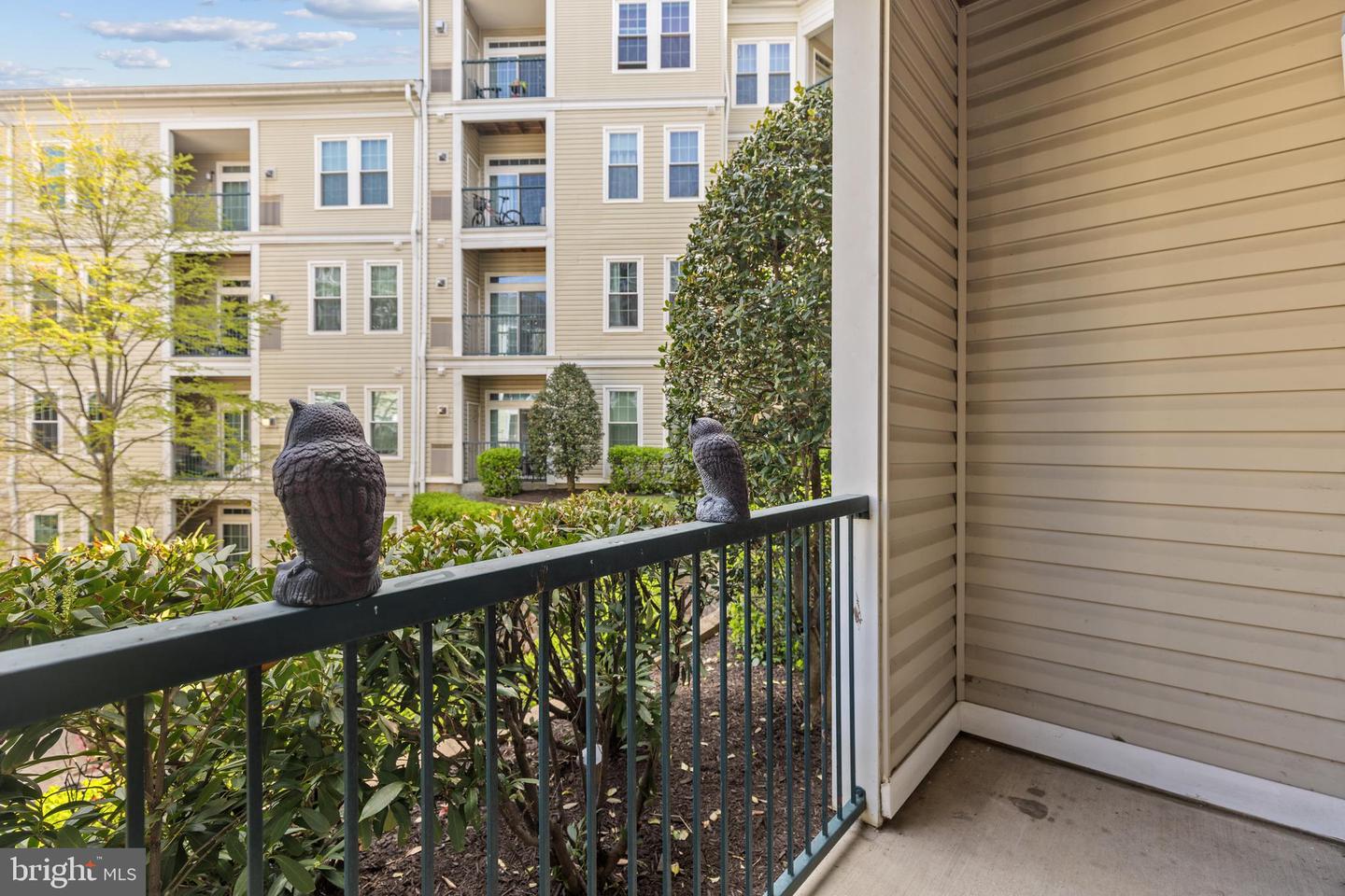 2465 Army Navy Dr #104 Property Photo 14