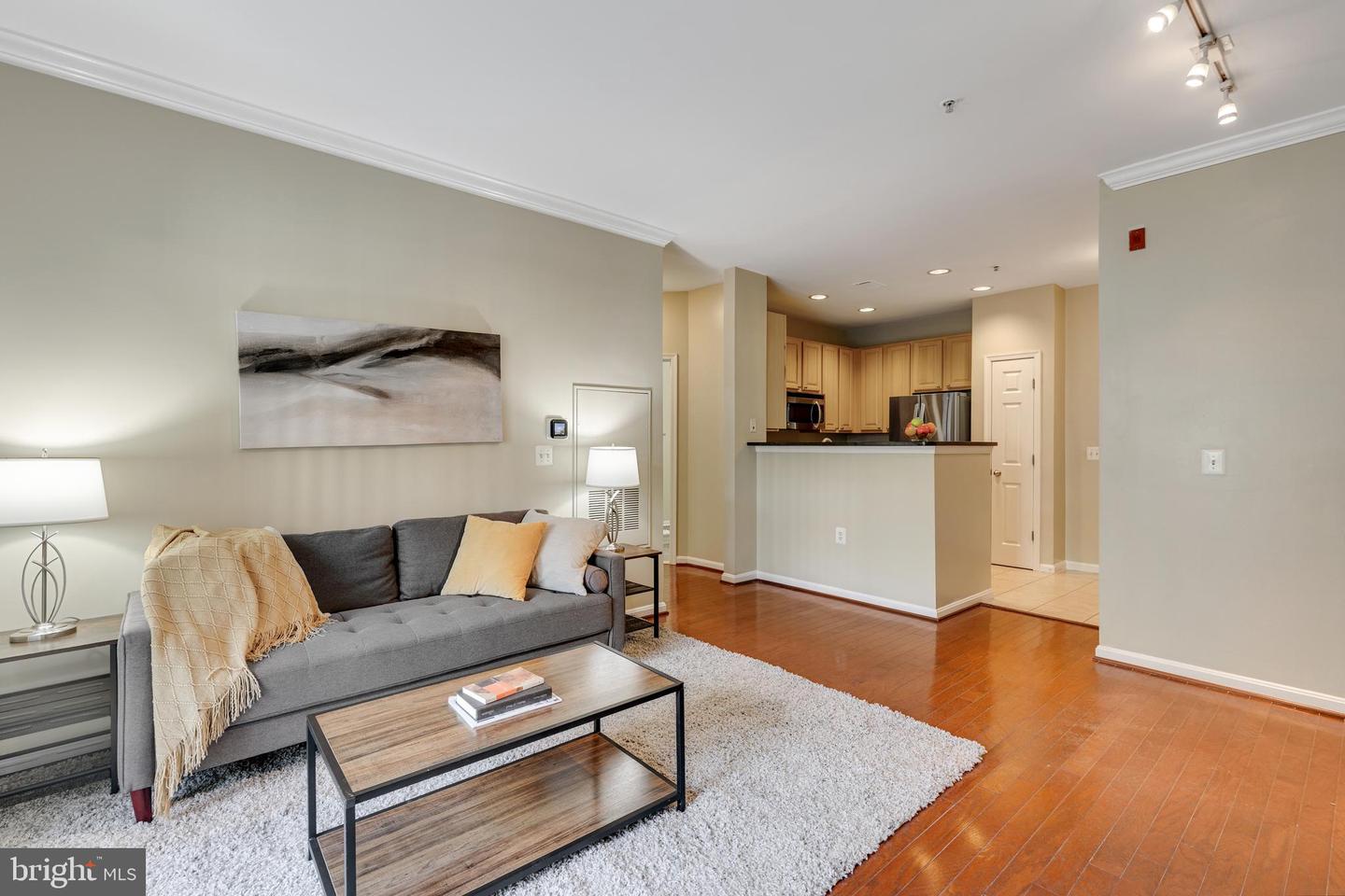 2465 Army Navy Dr #104 Property Photo 18
