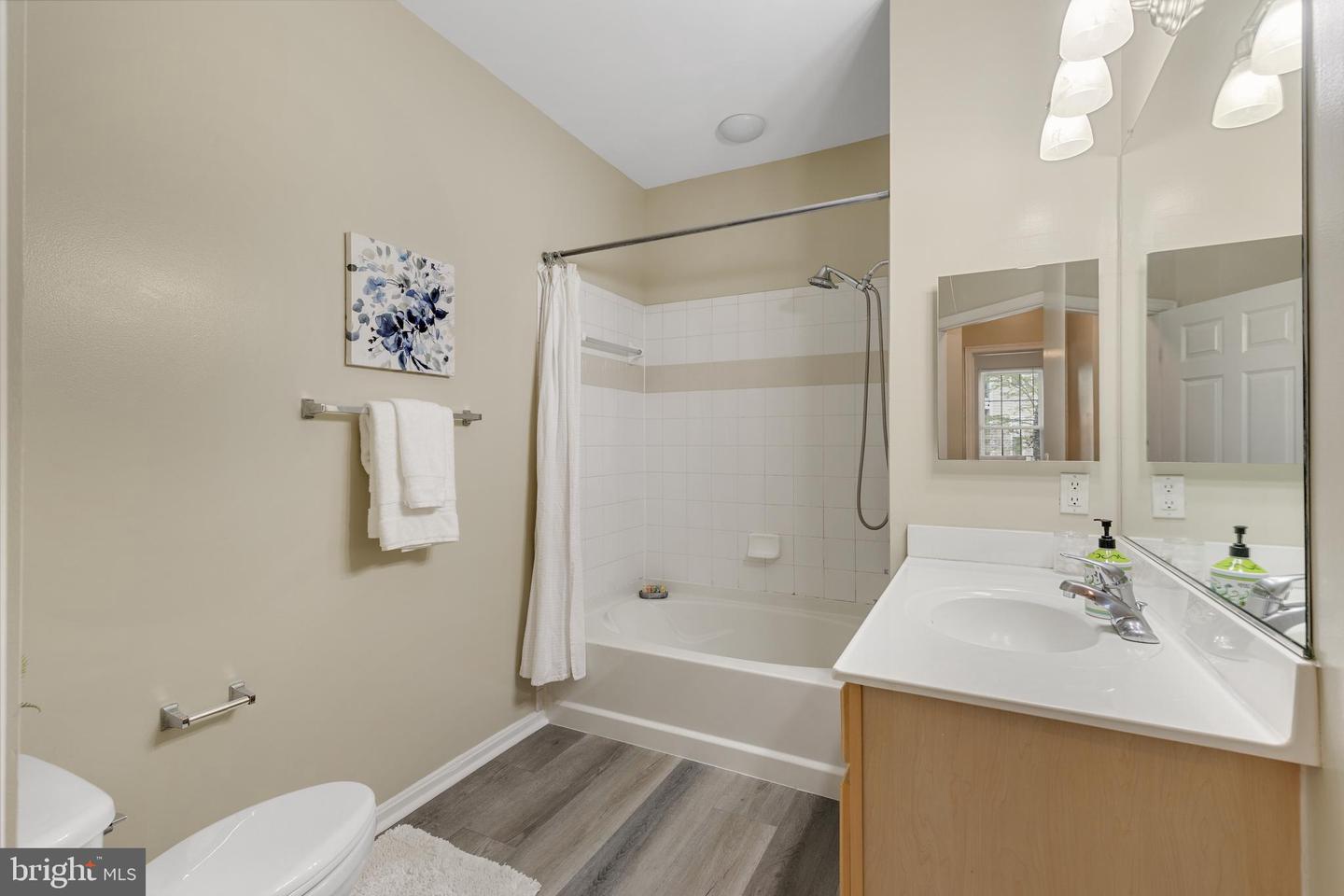 2465 Army Navy Dr #104 Property Photo 25