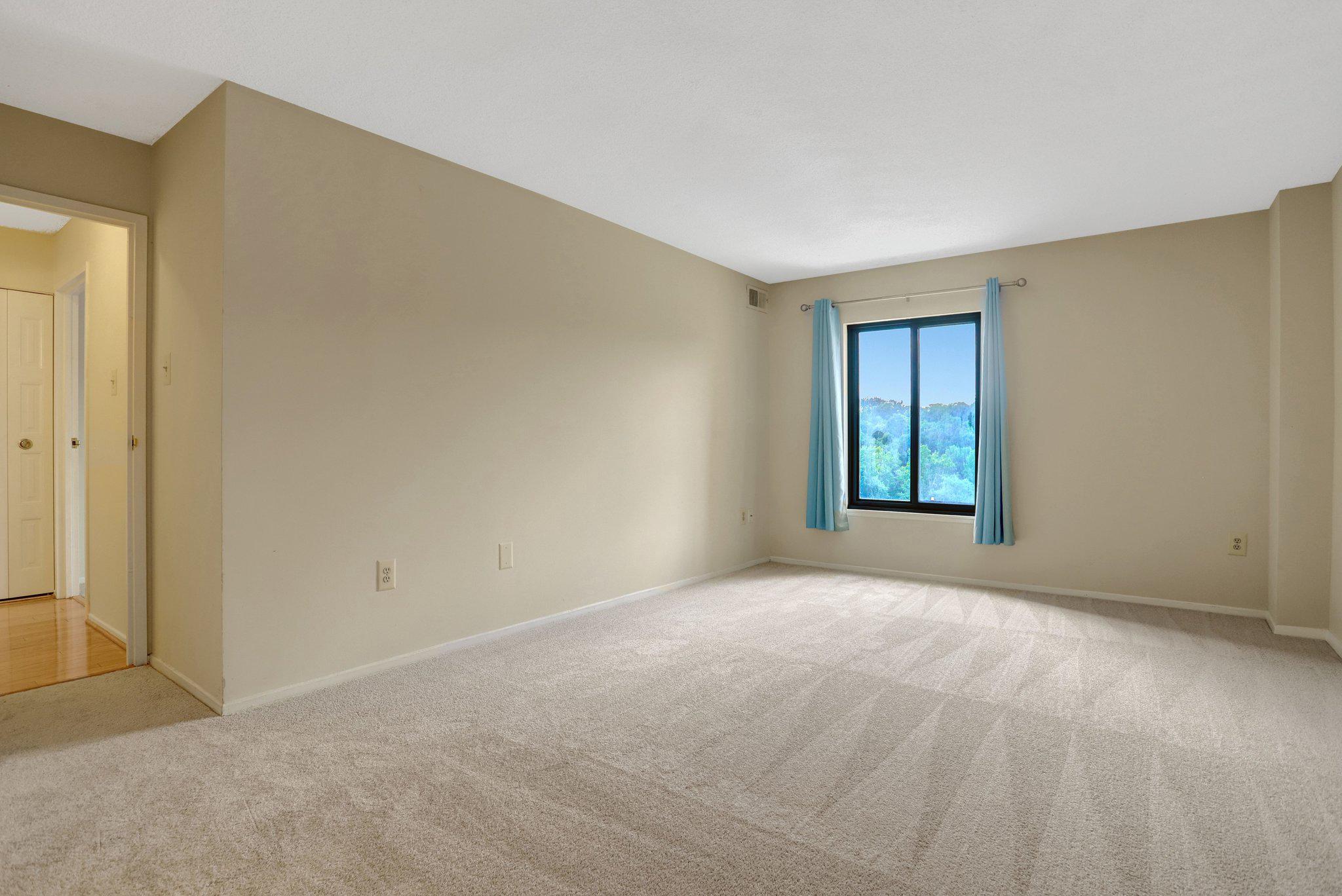 4500 S Four Mile Run Dr #424 Property Photo 31