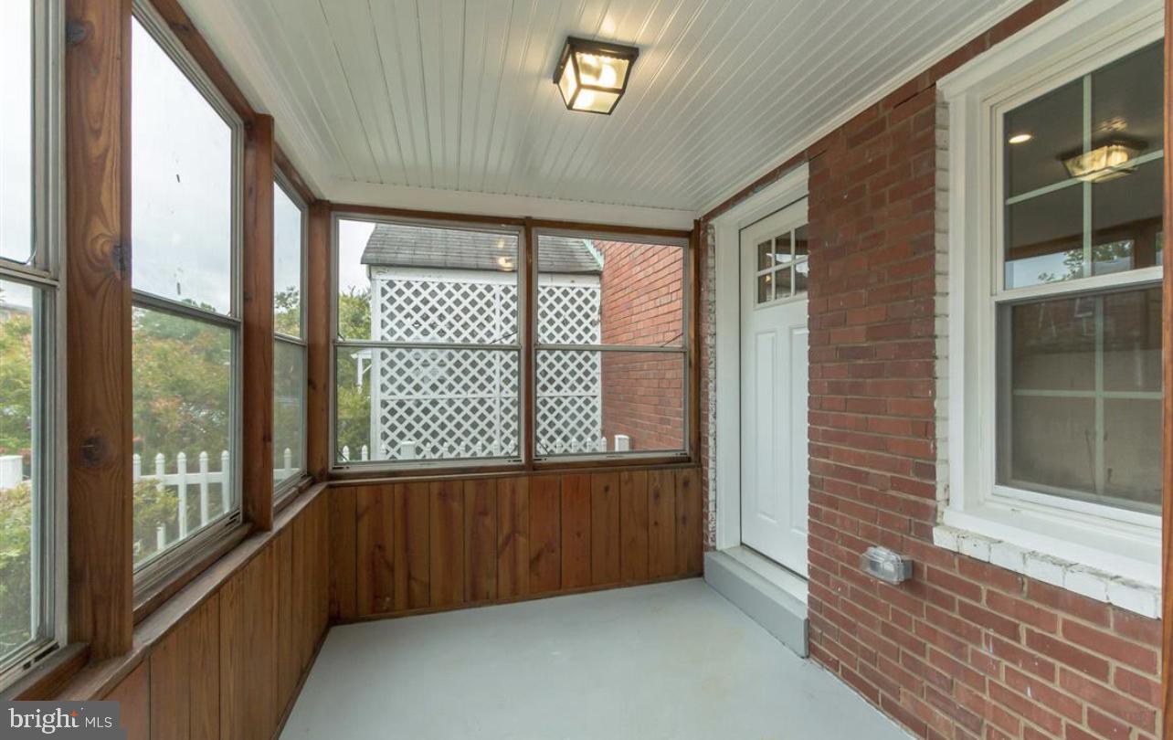 308 S Veitch St Property Photo 23