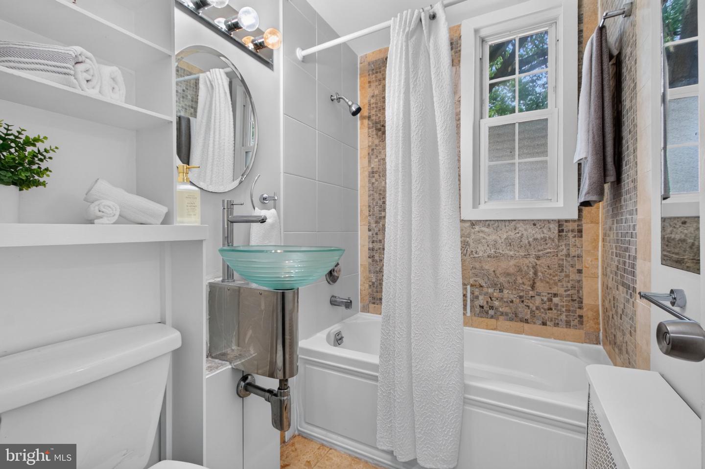 226 N Thomas St N #226-3 Property Photo 32