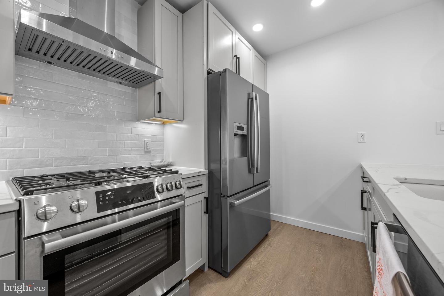 1201 N Quinn St #101 Property Photo 11