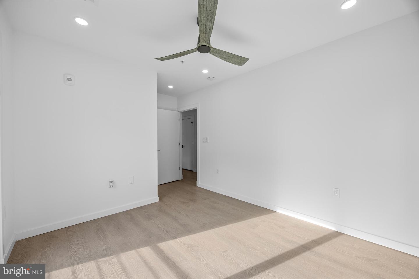 1201 N Quinn St #101 Property Photo 28