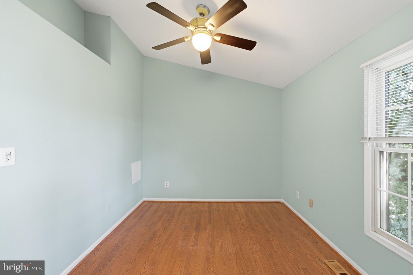 5028 9th St S Property Photo 13