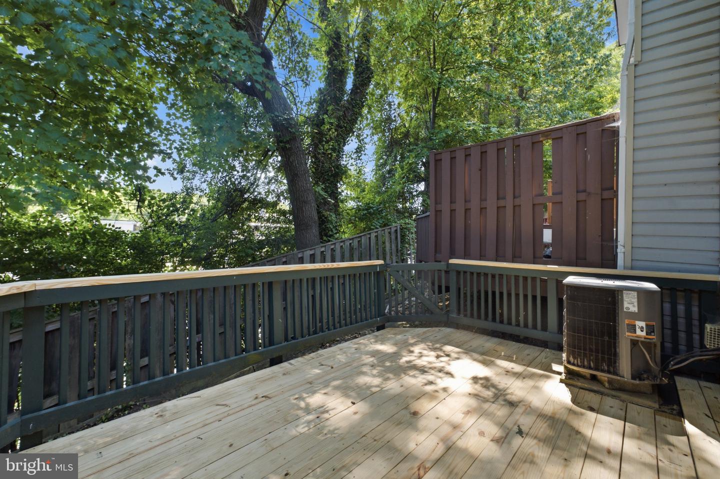 5028 9th St S Property Photo 17