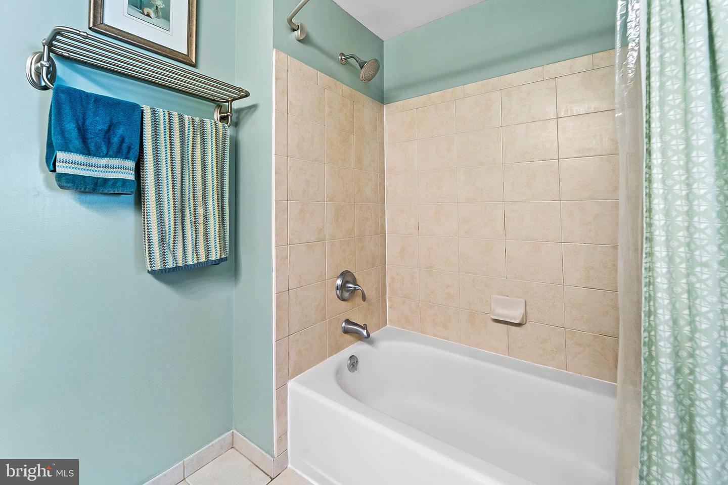 1020 Highland St N #413 Property Photo 17