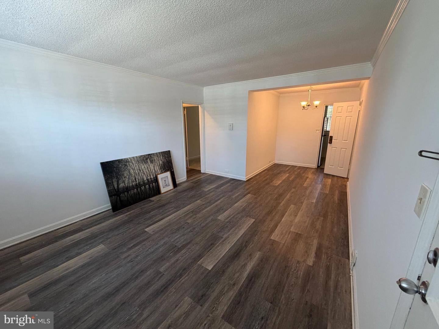 4326 N Pershing Dr #43261 Property Photo 5