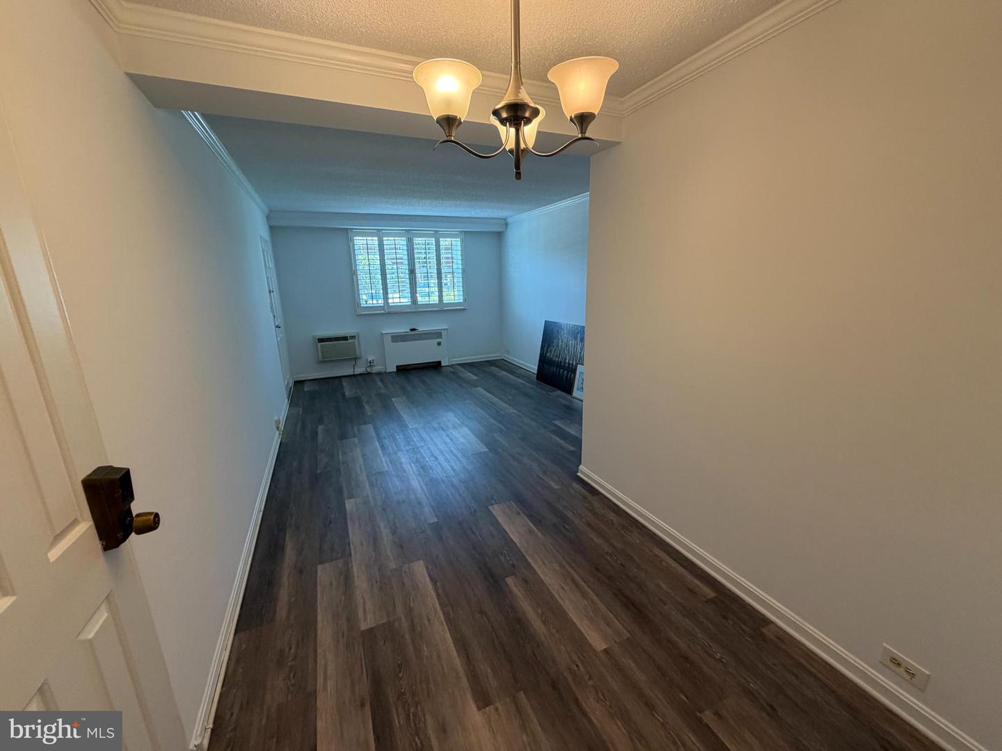 4326 N Pershing Dr #43261 Property Photo 6
