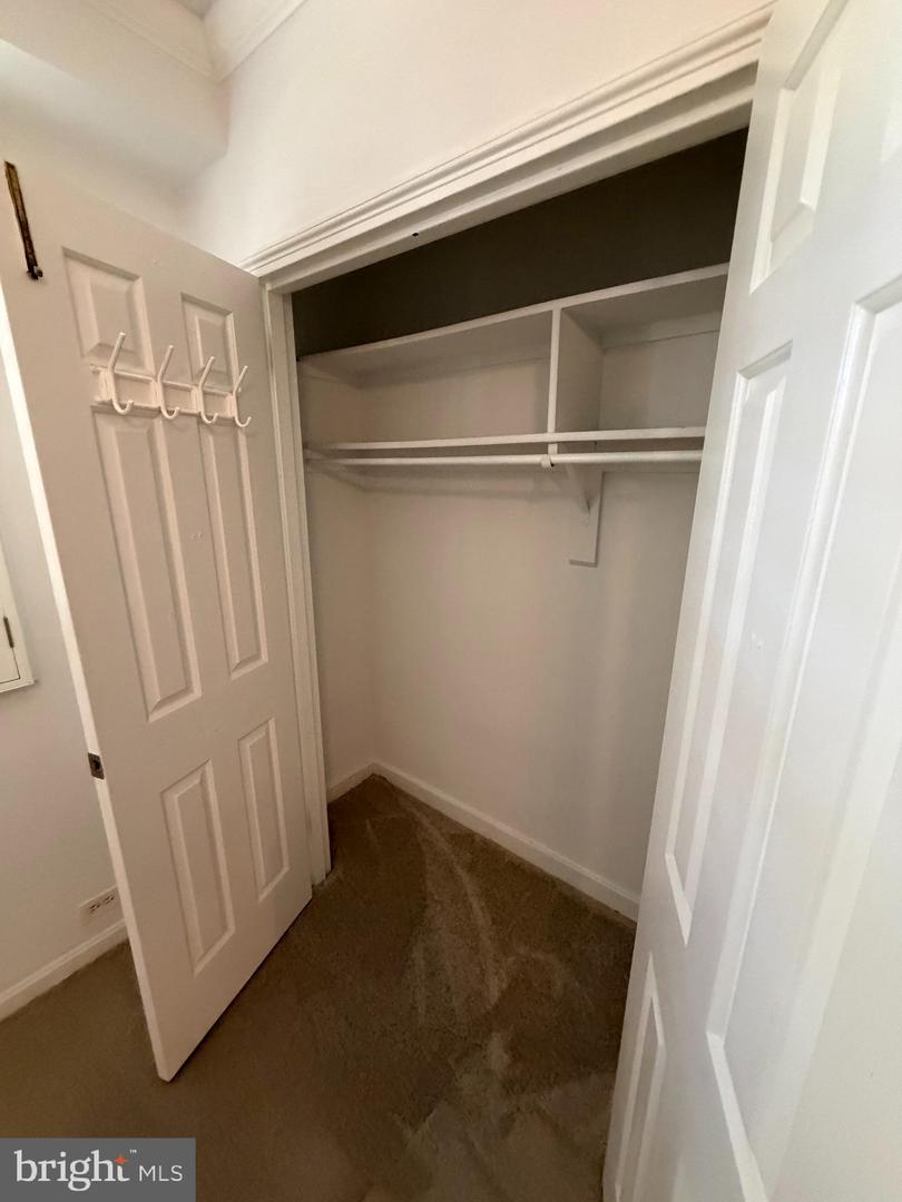 4326 N Pershing Dr #43261 Property Photo 11