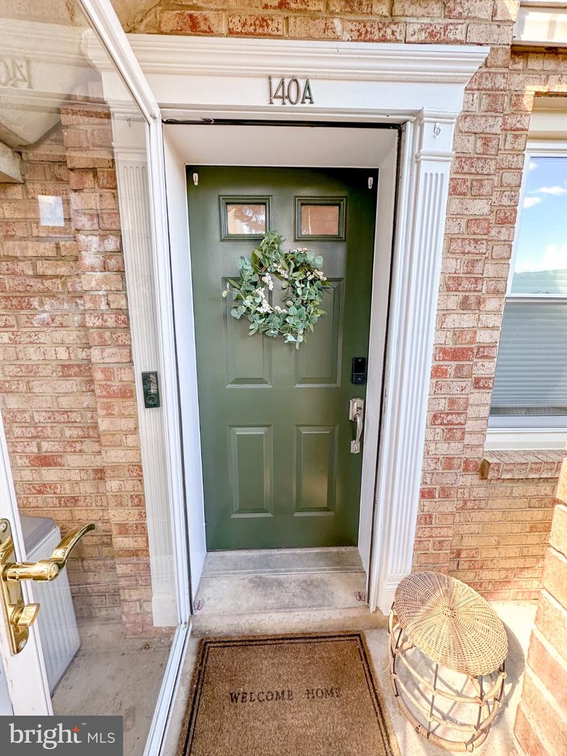 140 N Bedford St #a Property Photo 3