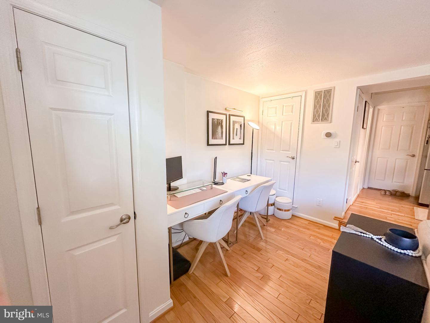 140 N Bedford St #a Property Photo 4