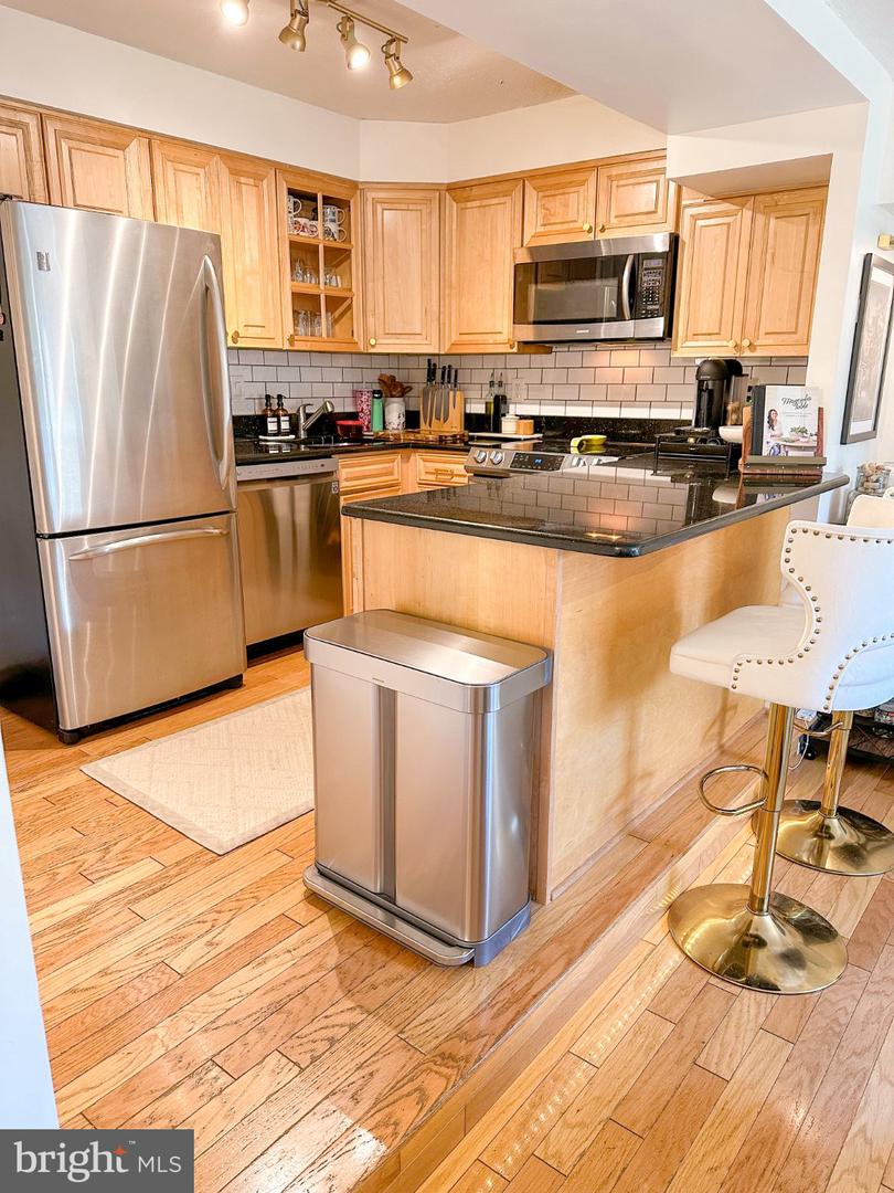 140 N Bedford St #a Property Photo 7