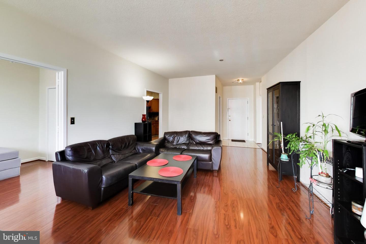 1805 Crystal Dr #1102s Property Photo 7