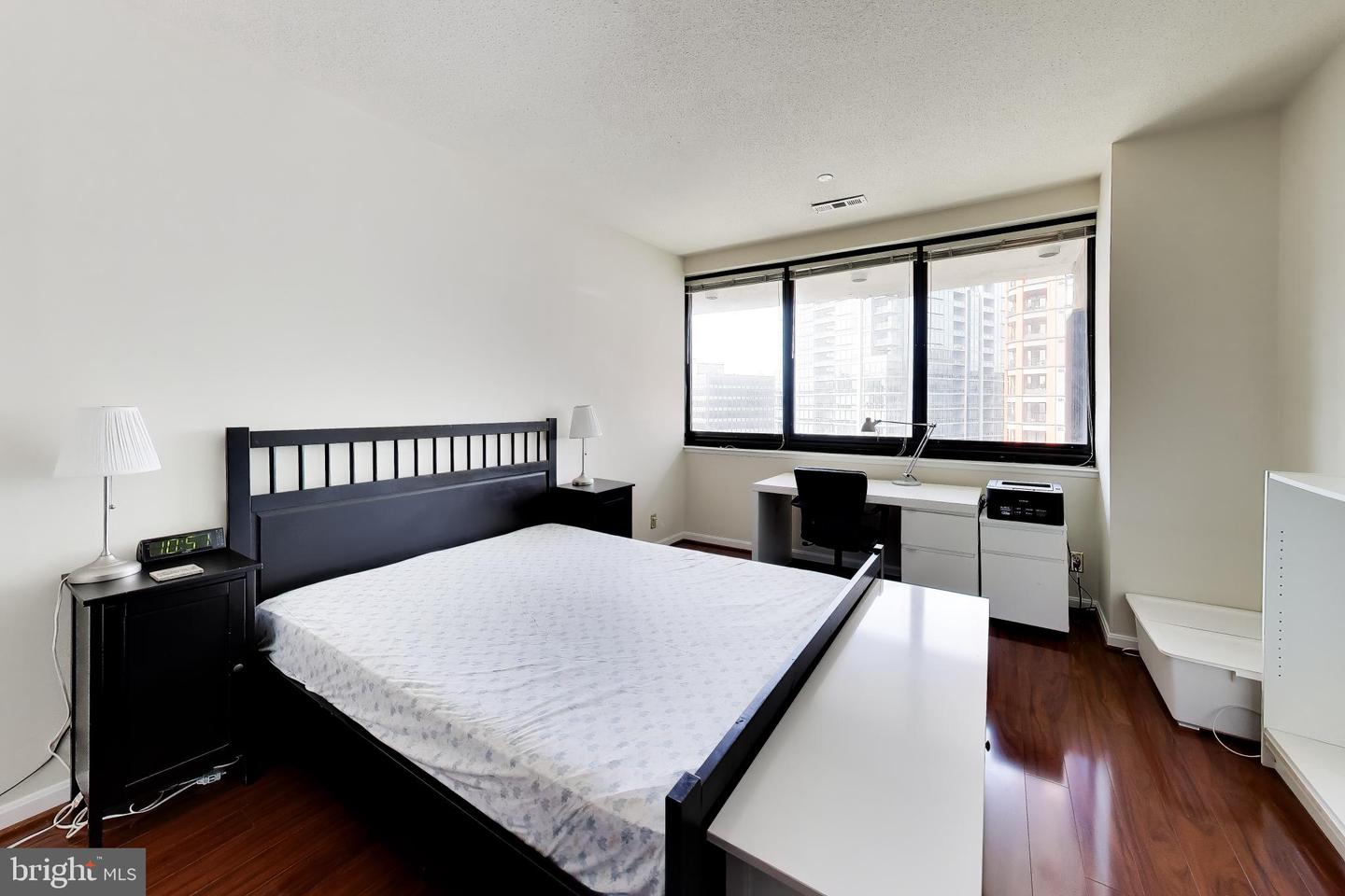1805 Crystal Dr #1102s Property Photo 11