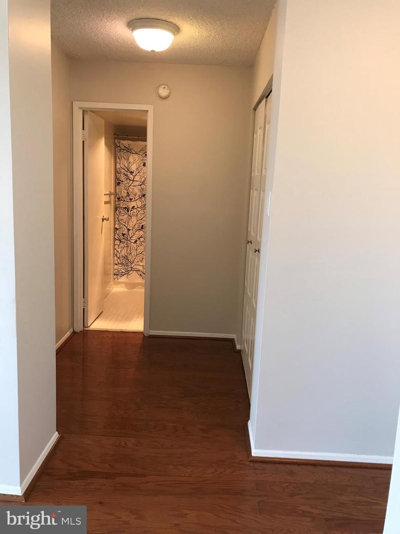 4500 S Four Mile Run Dr #317 Property Photo 6
