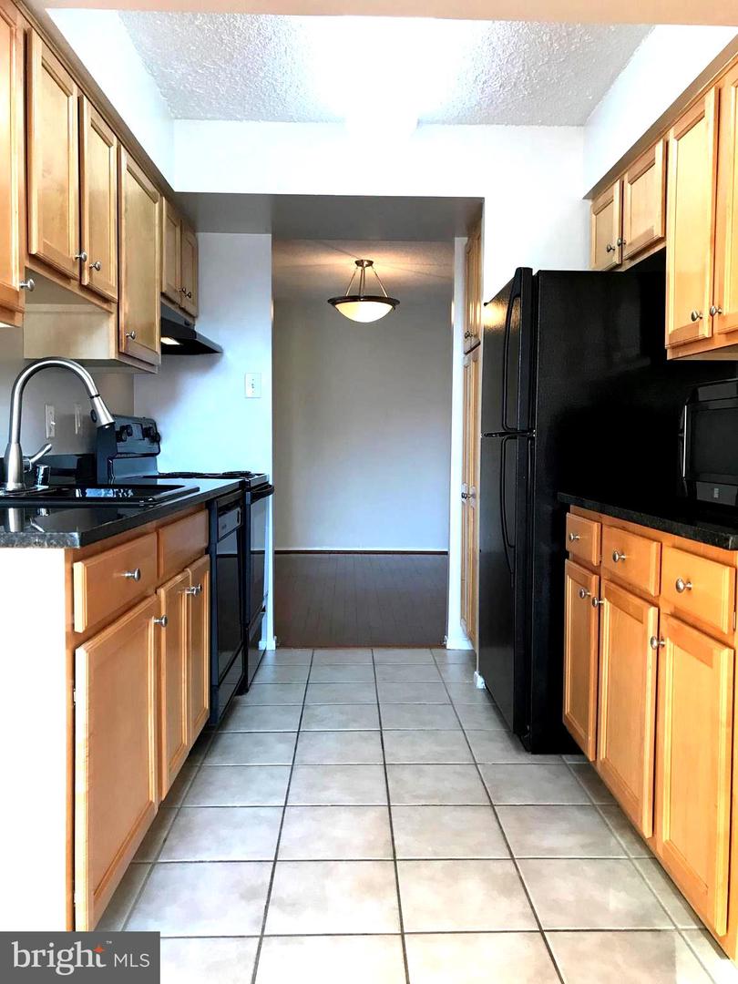 4500 S Four Mile Run Dr #317 Property Photo 13