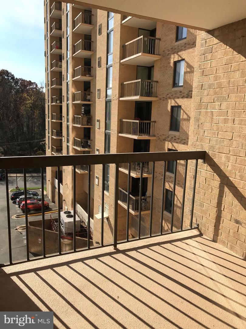 4500 S Four Mile Run Dr #317 Property Photo 31