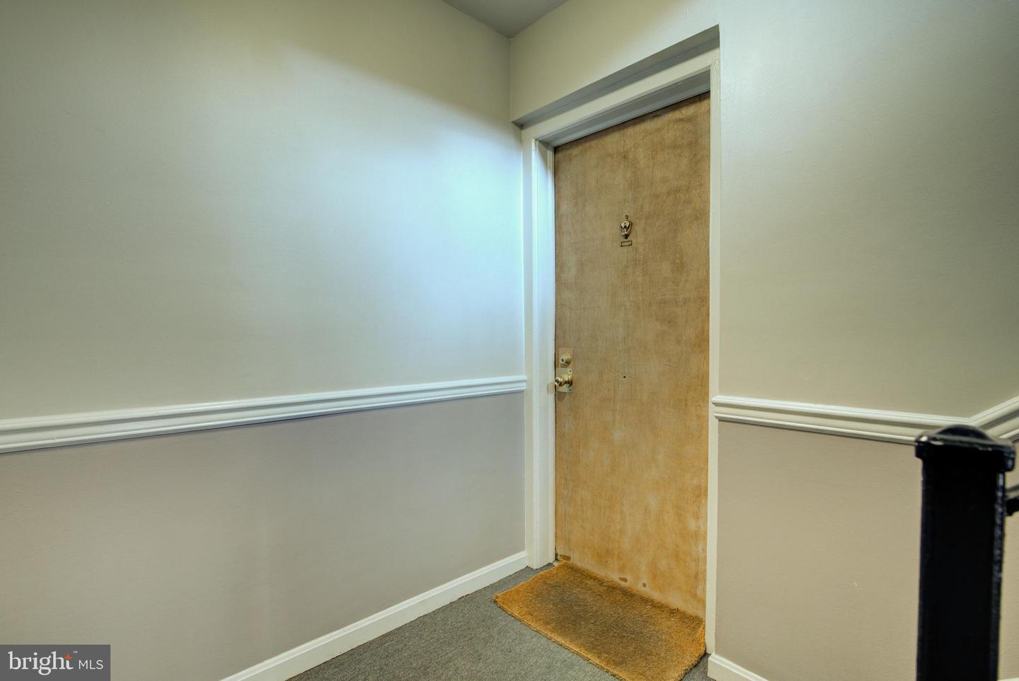 2100 N Scott St #103 Property Photo 4