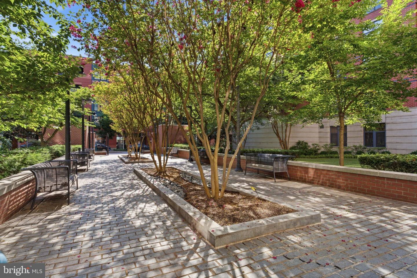 1021 N Garfield St #929 Property Photo 83
