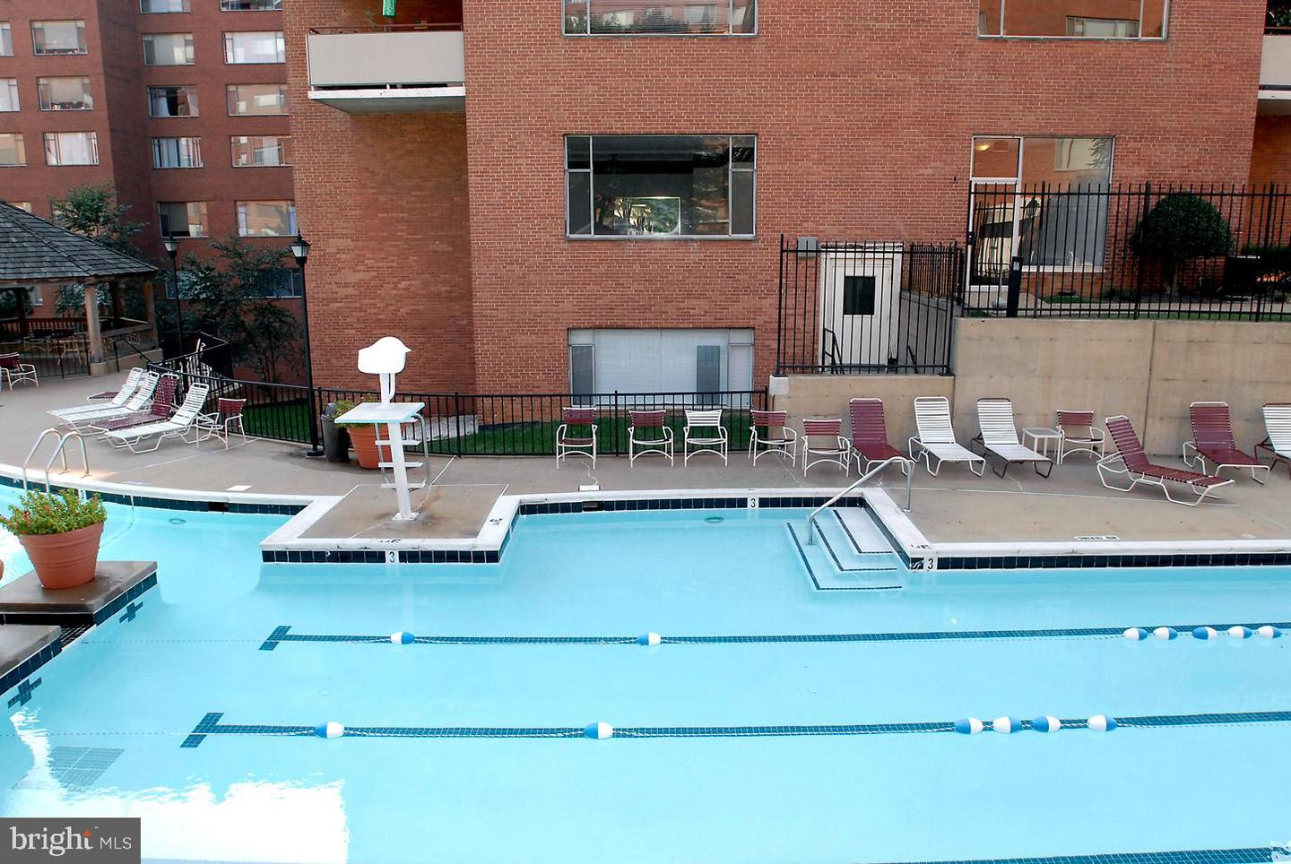 1021 Arlington Blvd #834 Property Photo 23