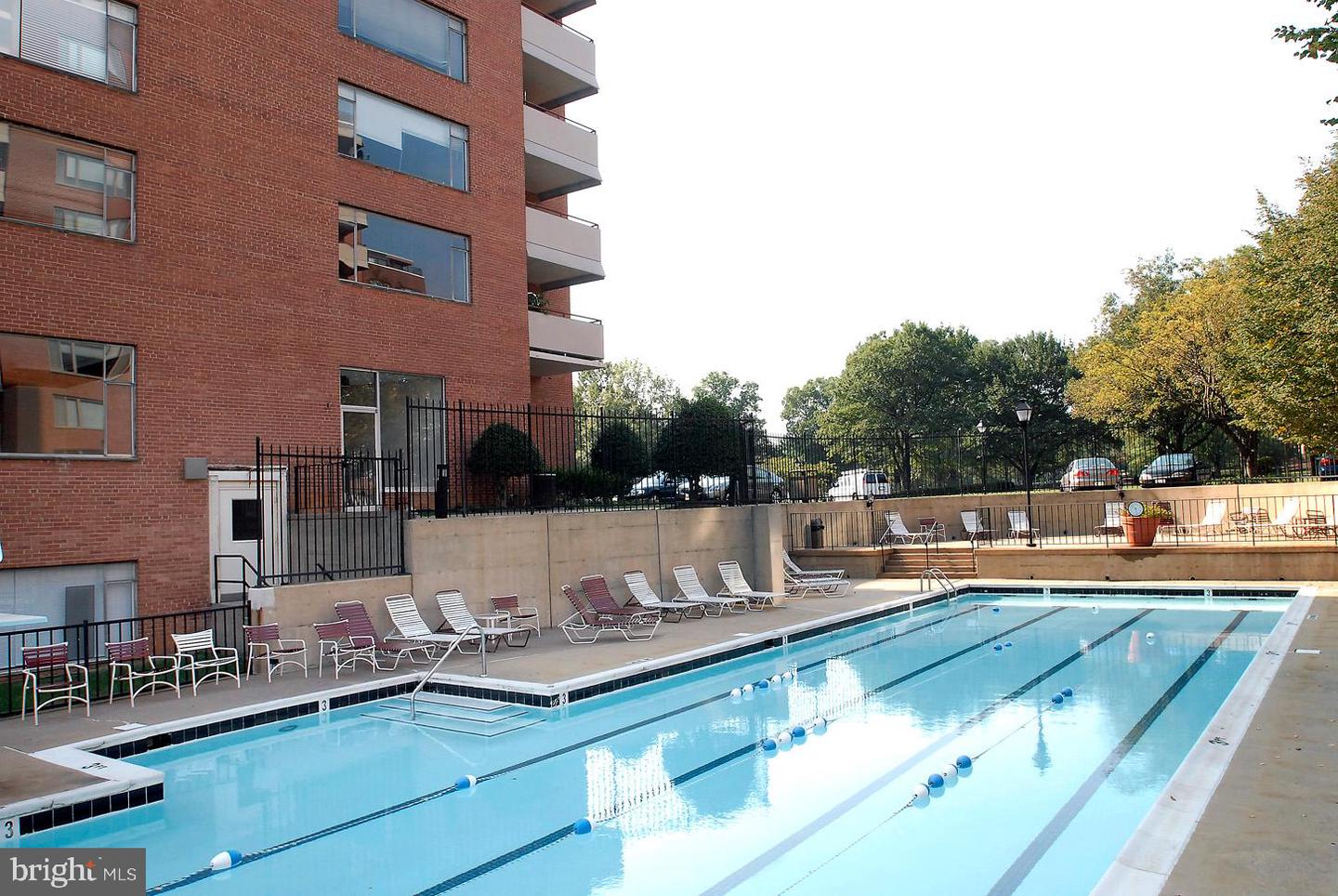 1021 Arlington Blvd #834 Property Photo 24