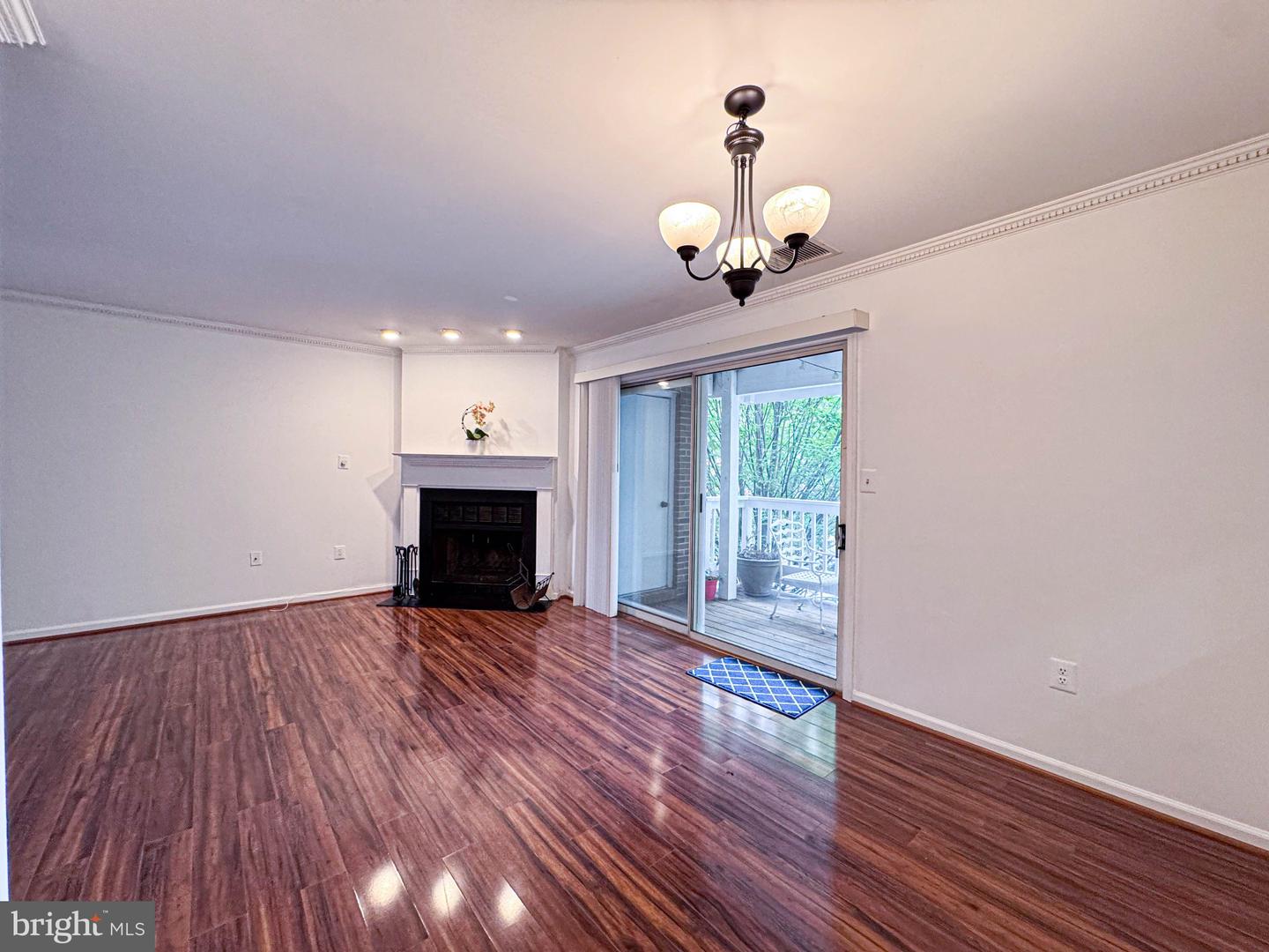 2604 E South Arlington Mill Dr #e Property Photo 4
