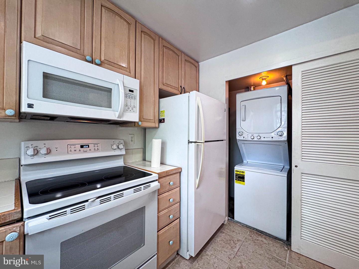 2604 E South Arlington Mill Dr #e Property Photo 9