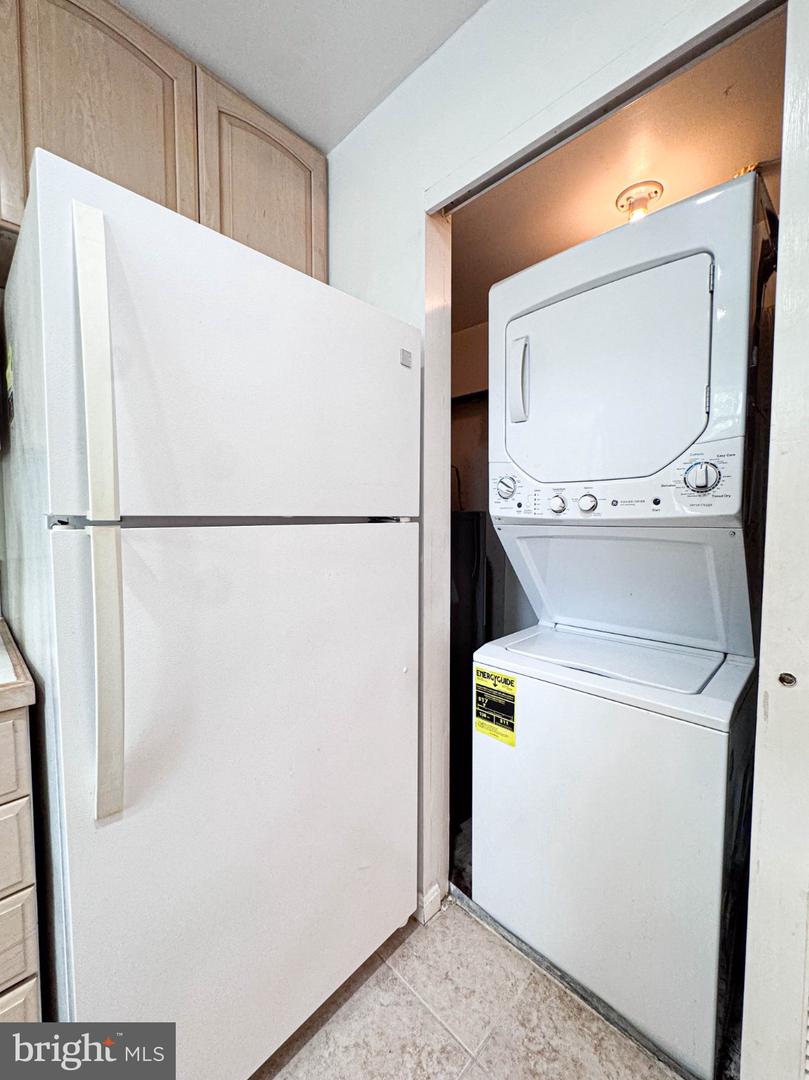 2604 E South Arlington Mill Dr #e Property Photo 12