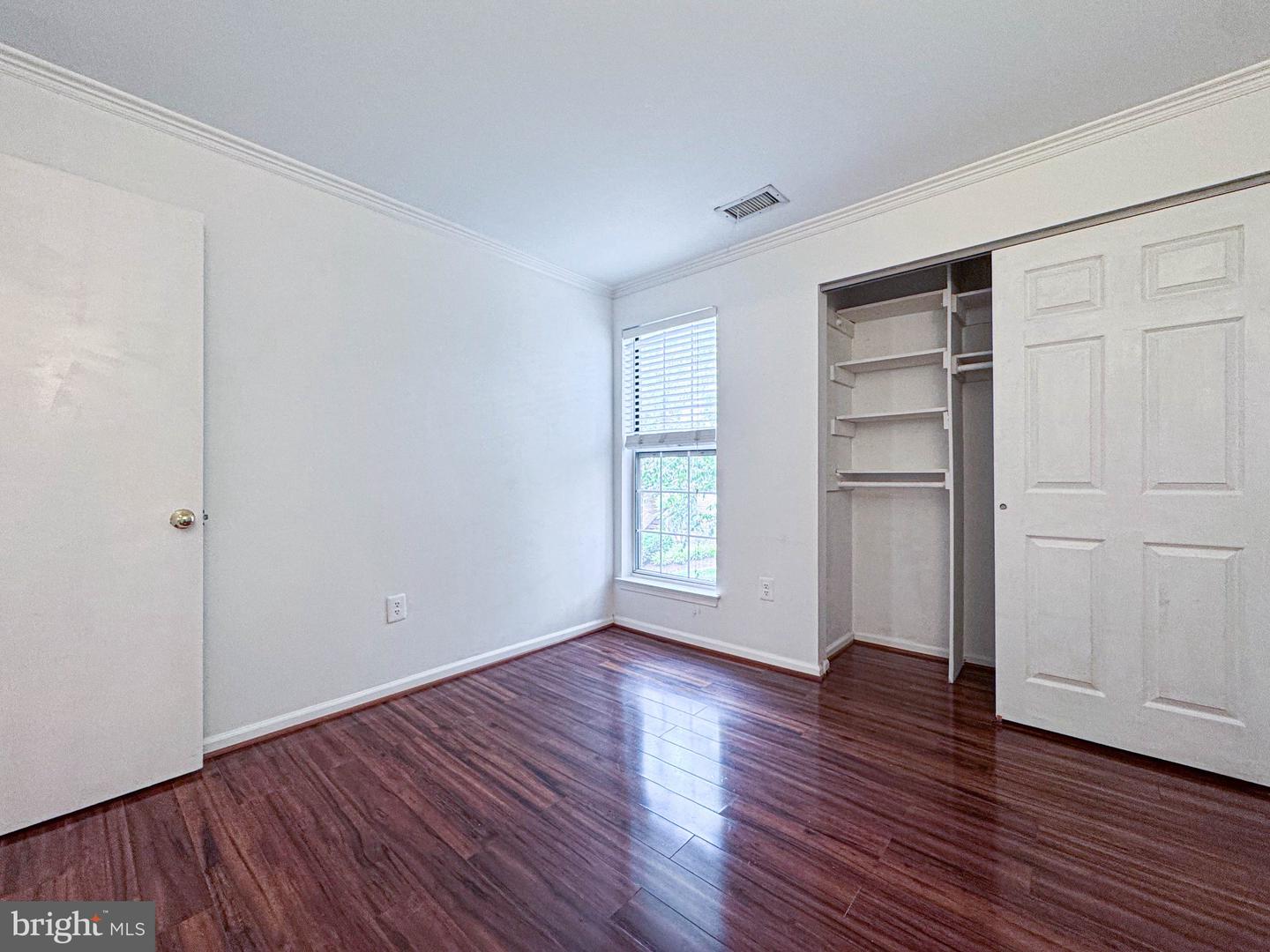 2604 E South Arlington Mill Dr #e Property Photo 13