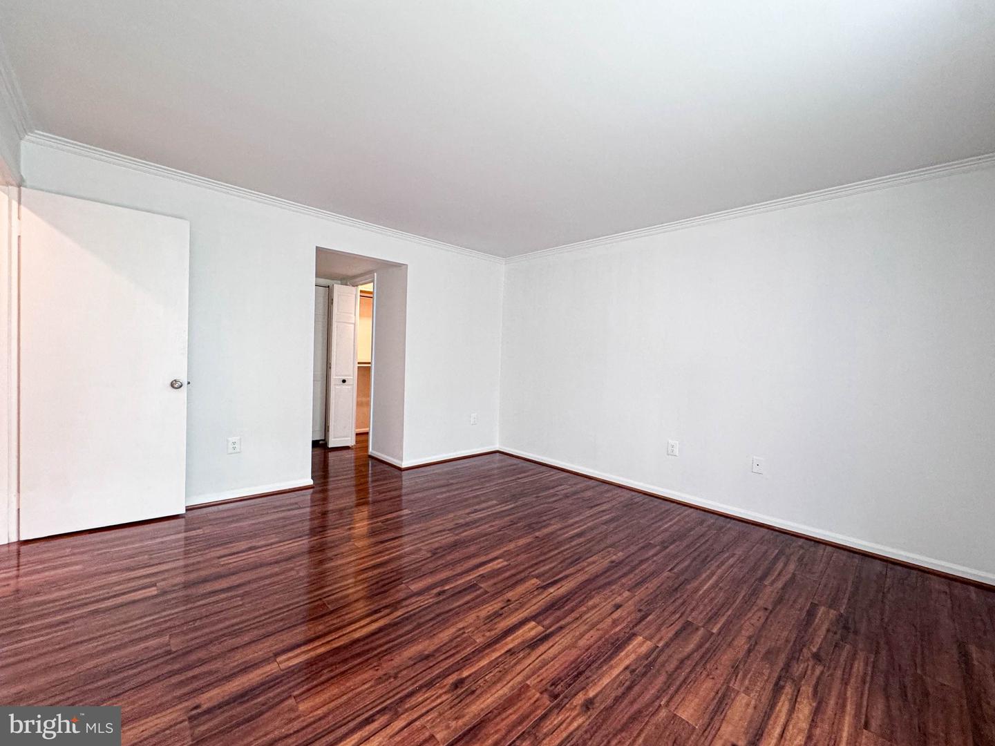 2604 E South Arlington Mill Dr #e Property Photo 27
