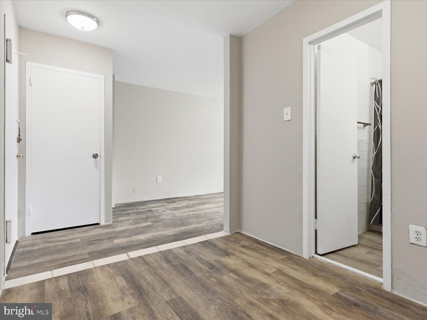 1021 Arlington Blvd #614 Property Photo 12
