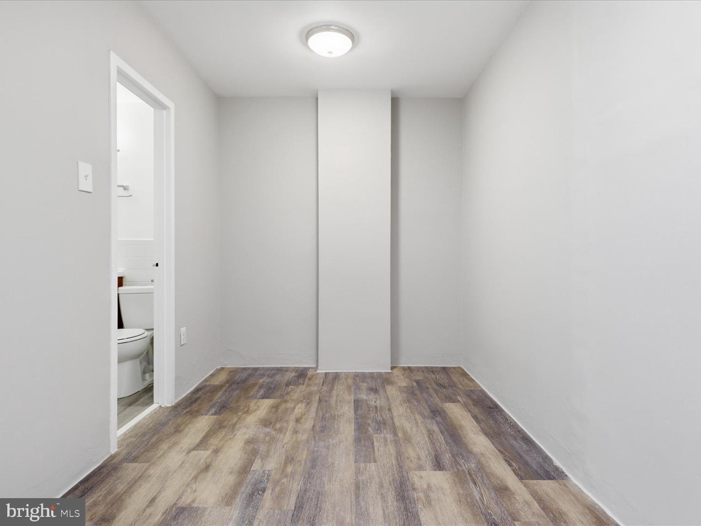 1021 Arlington Blvd #614 Property Photo 13