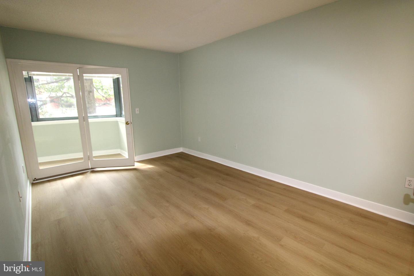 1045 N Utah St #2-210 Property Photo 13