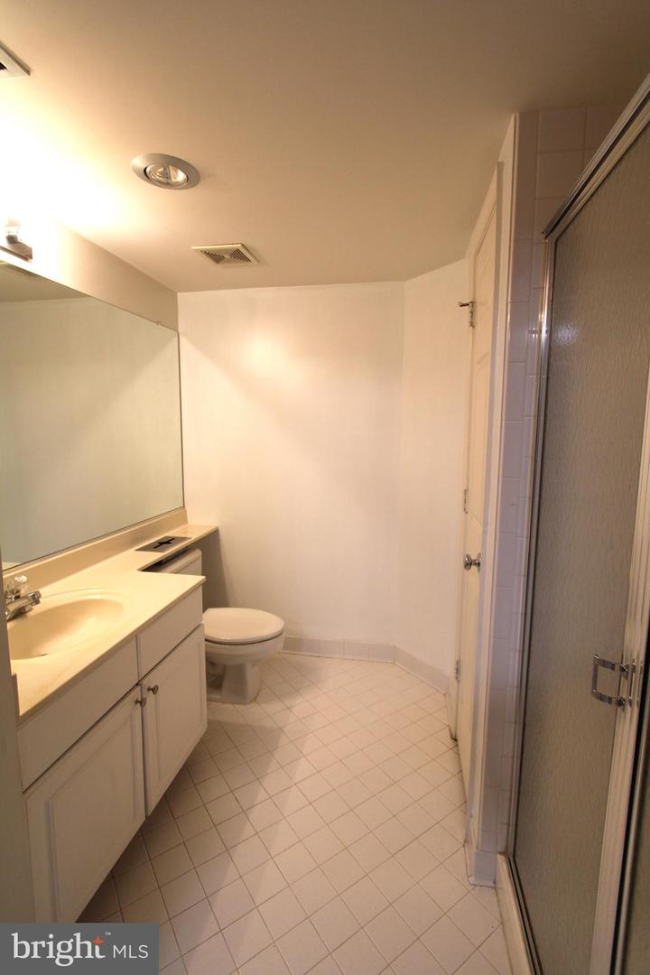 1045 N Utah St #2-210 Property Photo 20
