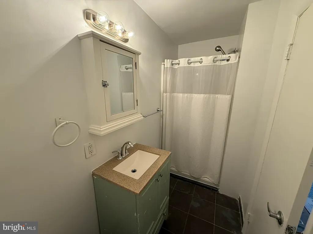 2642 Pershing Dr N #1 Property Photo 7