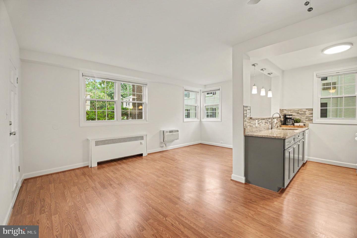 4318 N Pershing Dr #43181 Property Photo 5