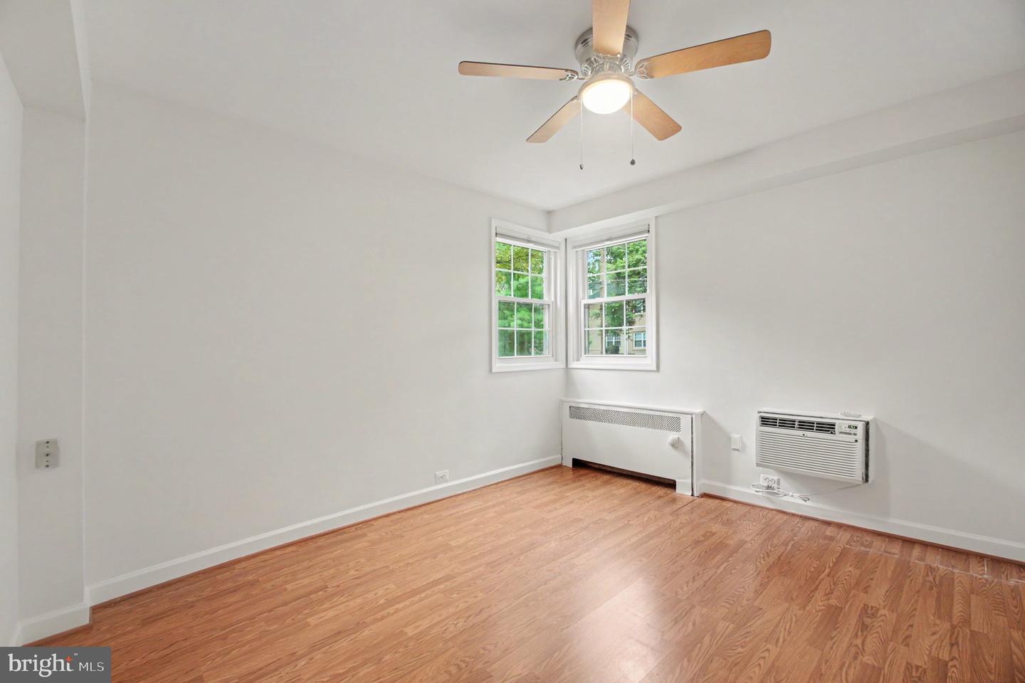 4318 N Pershing Dr #43181 Property Photo 9